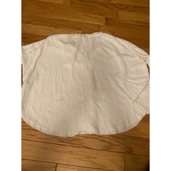 Out From Under, Urban Outfitters, white oversized waffle knit button front M - Picture 5 of 10